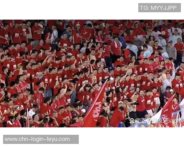 山东足球比赛今日精彩纷呈球迷热情高涨期待精彩对决 山东足球比赛今日精彩纷呈球迷热情高涨期待精彩对决